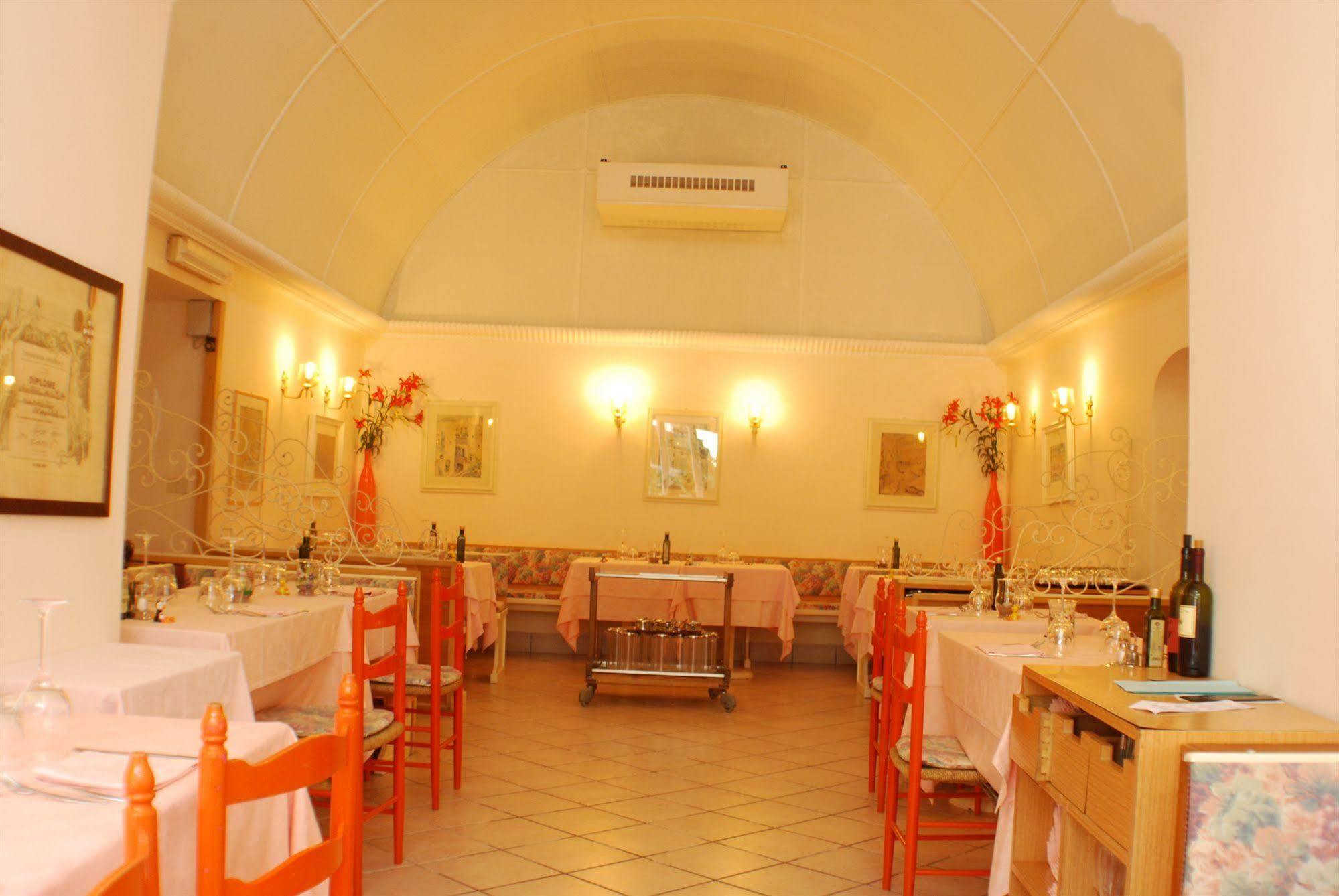 Hotel La Palma Sant'Angelo  Екстер'єр фото