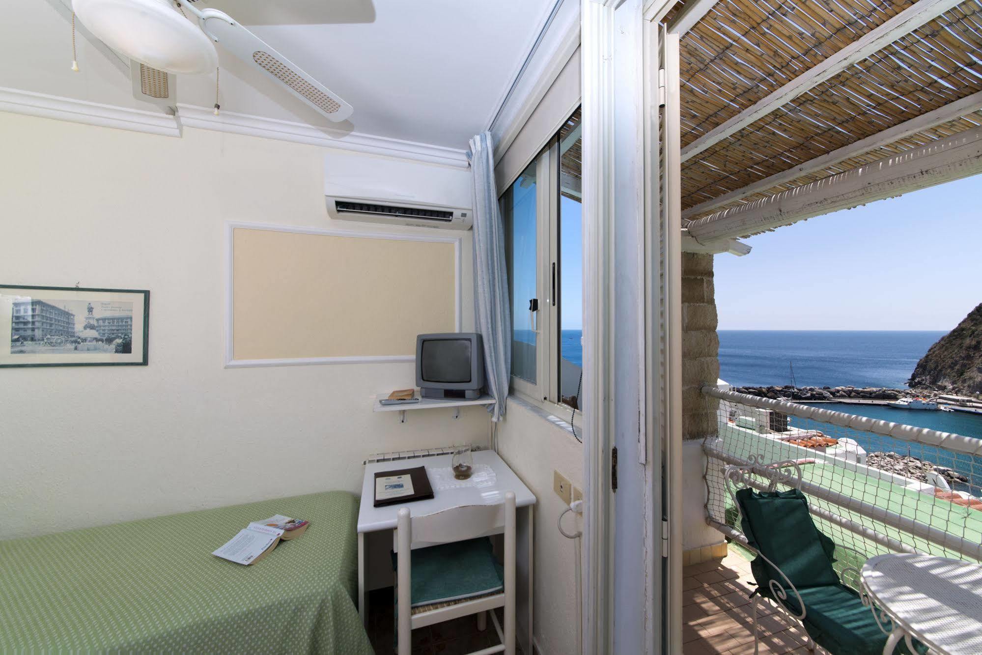 Hotel La Palma Sant'Angelo  Екстер'єр фото
